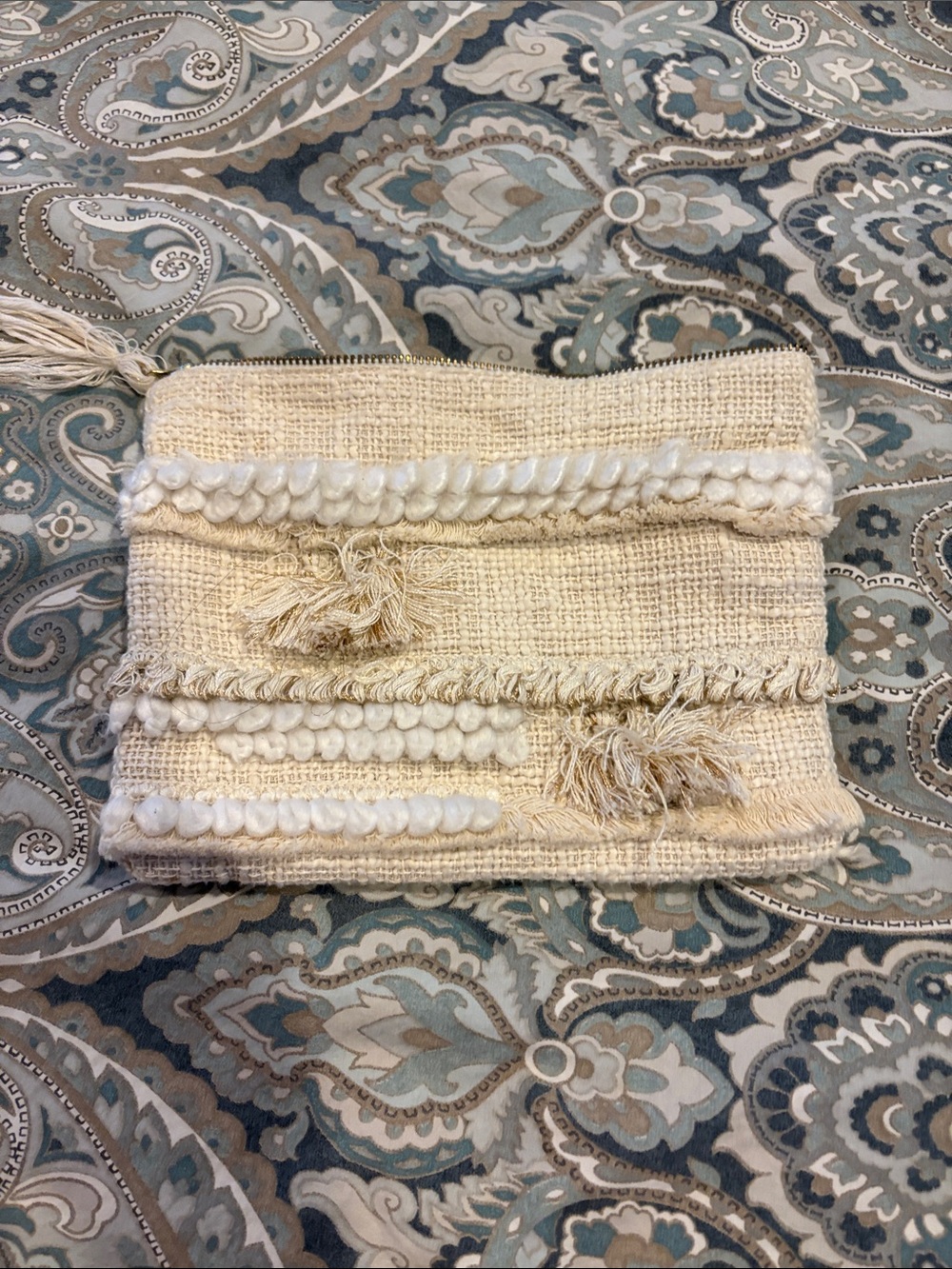 Handwoven Cream Textured Zip clutch
